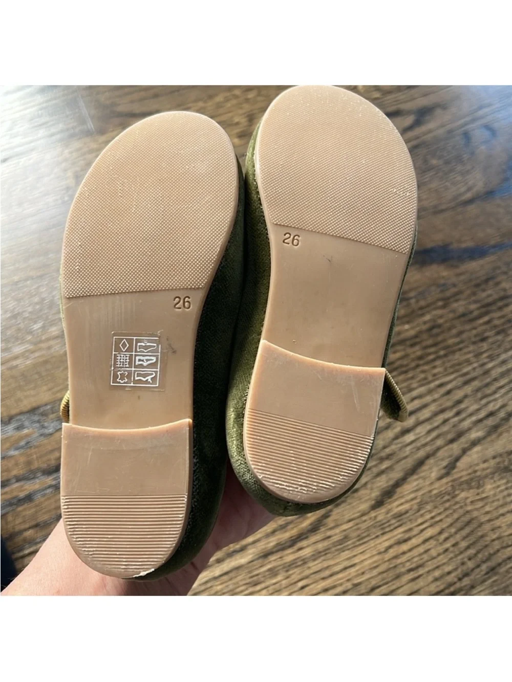 La Coqueta Olive Green Velvet Mary Jane Shoes with tan trim. Size 26